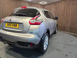 Used 2015 Nissan Juke Tekna Silver - Interior and Exterior details 8