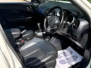 Used 2015 Nissan Juke Tekna Storm White - Interior and Exterior details 11