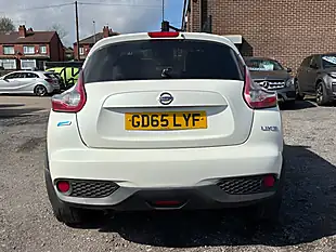 Used 2015 Nissan Juke Tekna White - Interior and Exterior details 5