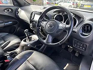 Used 2015 Nissan Juke Tekna White - Interior and Exterior details 6