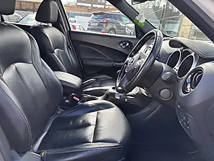 Used 2015 Nissan Juke Tekna White - Interior and Exterior details 7
