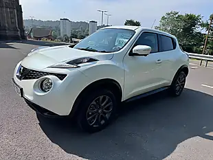 Used 2015 Nissan Juke Tekna White - Interior and Exterior details 5