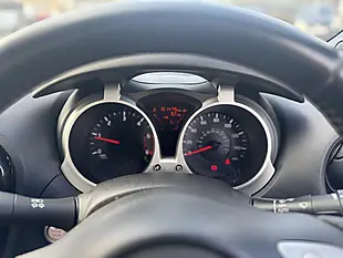 Used 2015 Nissan Juke Tekna White - Interior and Exterior details 14