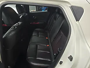Used 2015 Nissan Juke Tekna White - Interior and Exterior details 11