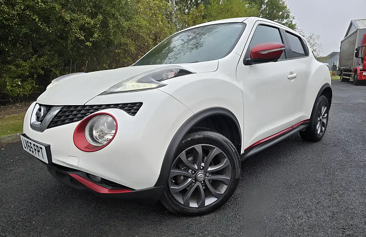Used 2015 Nissan Juke Tekna White - Interior and Exterior details 2