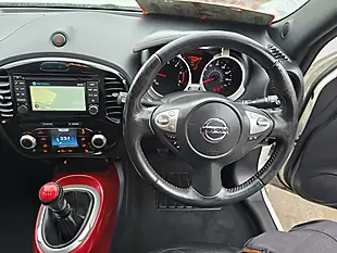 Used 2015 Nissan Juke Tekna White - Interior and Exterior details 3