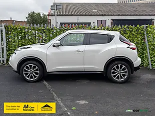 Used 2015 Nissan Juke Tekna White - Interior and Exterior details 6