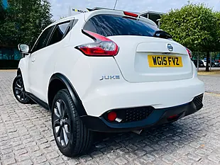 Used 2015 Nissan Juke Tekna White - Interior and Exterior details 11