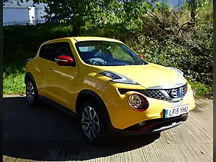 Used 2015 Nissan Juke Tekna Yellow - Interior and Exterior details 4