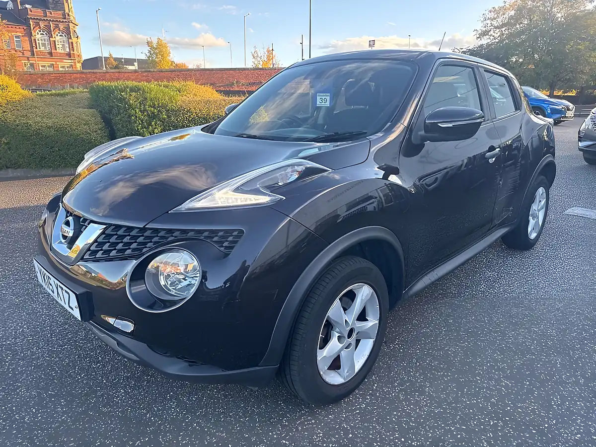 Used 2015 Nissan Juke Visia Black - Interior and Exterior details 3