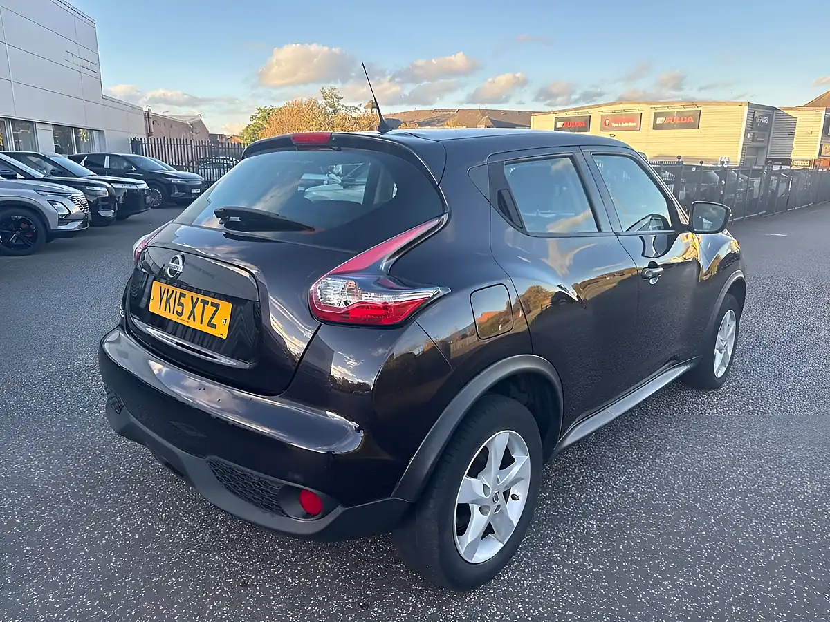 Used 2015 Nissan Juke Visia Black - Interior and Exterior details 5