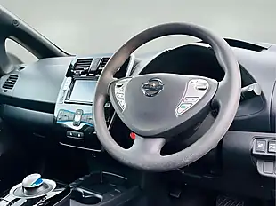 Used 2015 Nissan Leaf Acenta Blue - Interior and Exterior details 6