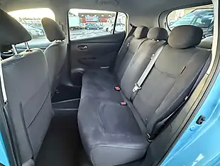 Used 2015 Nissan Leaf Acenta Blue - Interior and Exterior details 15