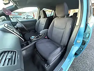 Used 2015 Nissan Leaf Acenta Blue - Interior and Exterior details 17