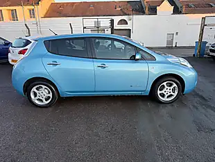 Used 2015 Nissan Leaf Acenta Blue - Interior and Exterior details 4