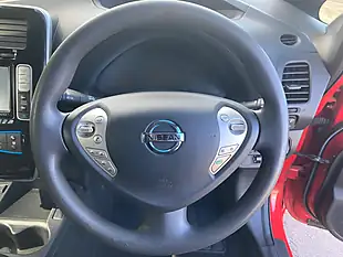 Used 2015 Nissan Leaf Acenta Red - Interior and Exterior details 16