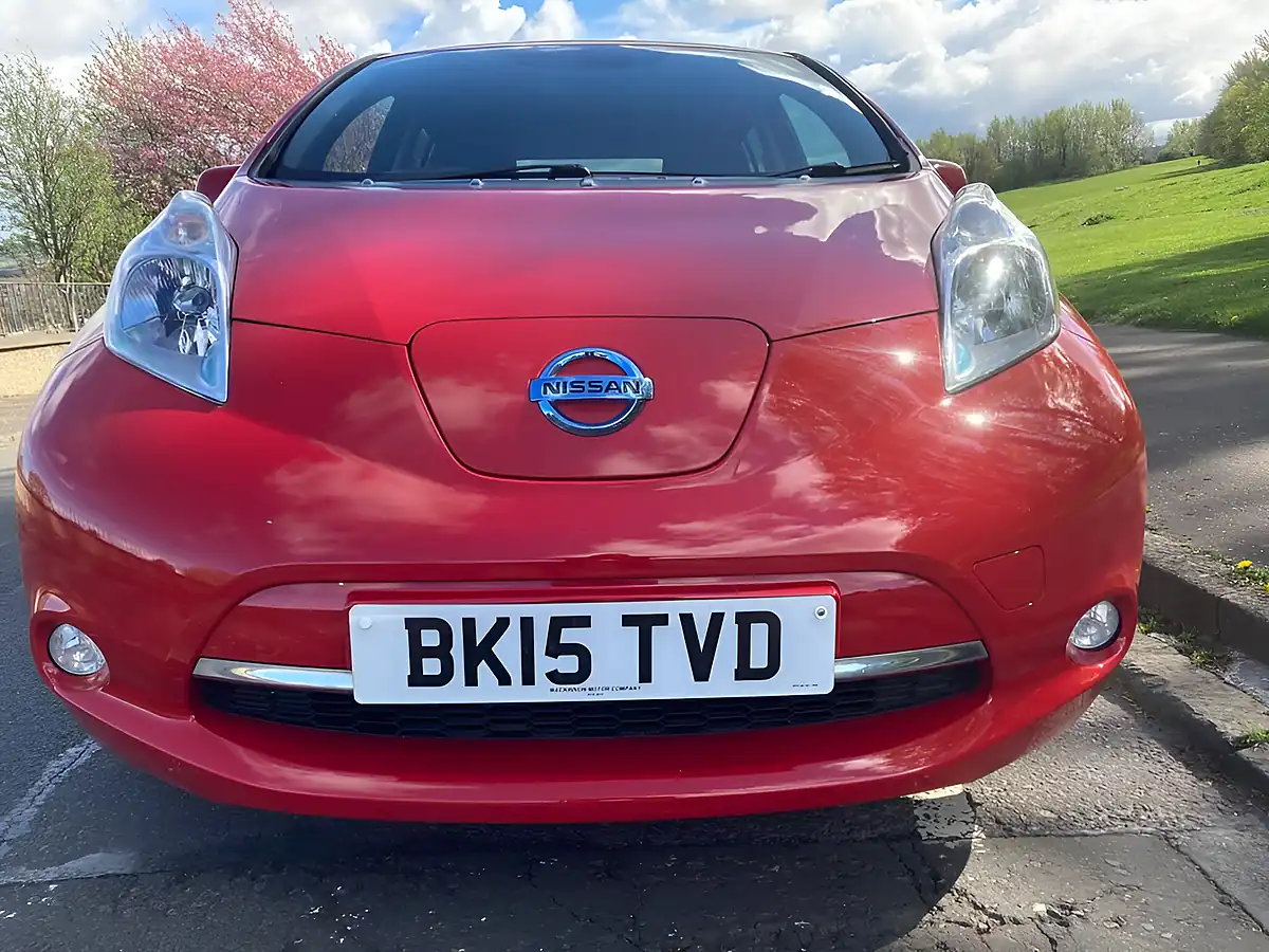 Used 2015 Nissan Leaf Acenta Red - Interior and Exterior details 7
