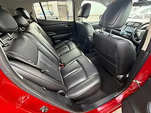 Used 2015 Nissan Leaf Tekna Red - Interior and Exterior details 10