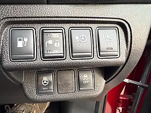 Used 2015 Nissan Leaf Tekna Red - Interior and Exterior details 18