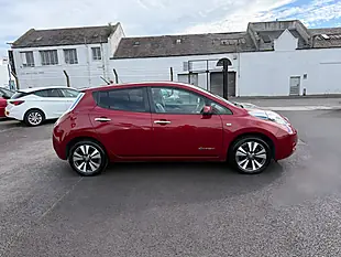 Used 2015 Nissan Leaf Tekna Red - Interior and Exterior details 4