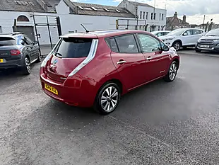 Used 2015 Nissan Leaf Tekna Red - Interior and Exterior details 5