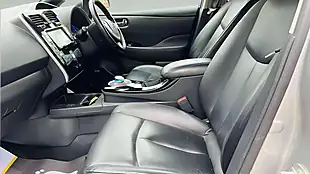 Used 2015 Nissan Leaf Tekna Silver - Interior and Exterior details 14