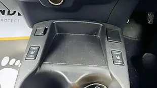 Used 2015 Nissan Leaf Tekna Silver - Interior and Exterior details 16
