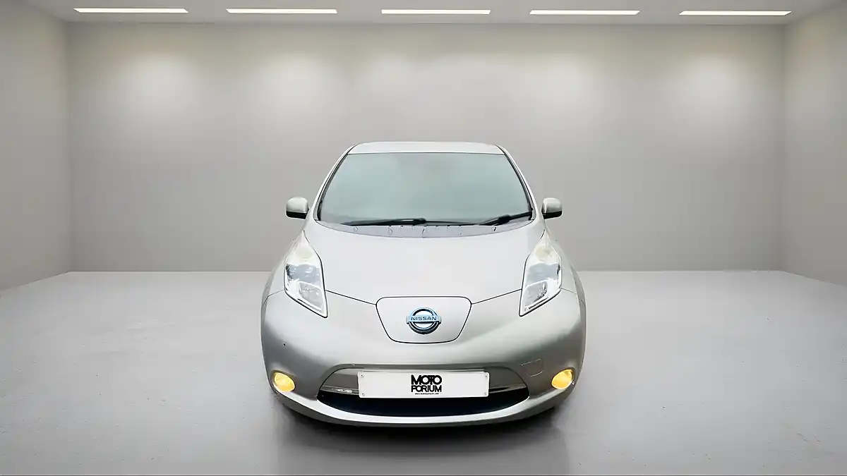 Used 2015 Nissan Leaf Tekna Silver - Interior and Exterior details 2