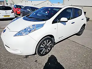 Used 2015 Nissan Leaf Tekna White - Interior and Exterior details 6