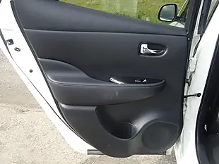 Used 2015 Nissan Leaf Tekna White - Interior and Exterior details 18