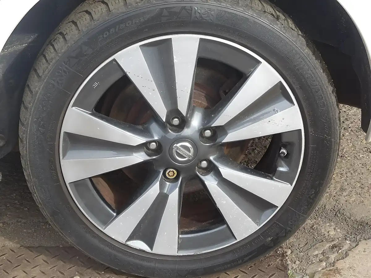 Used 2015 Nissan Leaf Tekna White - Interior and Exterior details 19