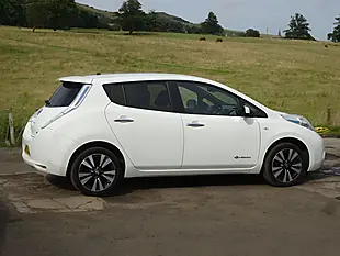 Used 2015 Nissan Leaf Tekna White - Interior and Exterior details 7
