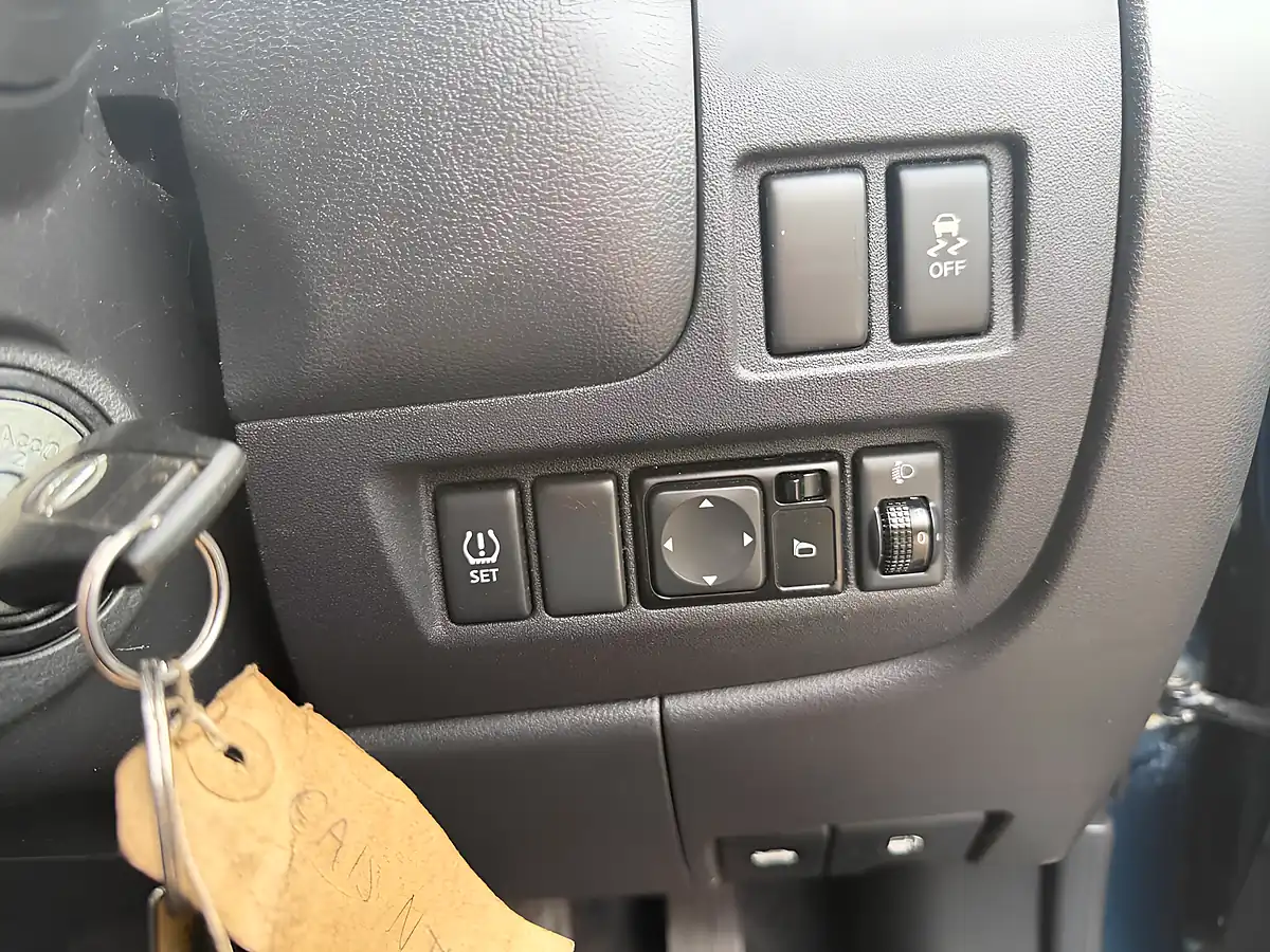 Used 2015 Nissan Micra Acenta Euro 5 5dr Blue - Interior and Exterior details 15
