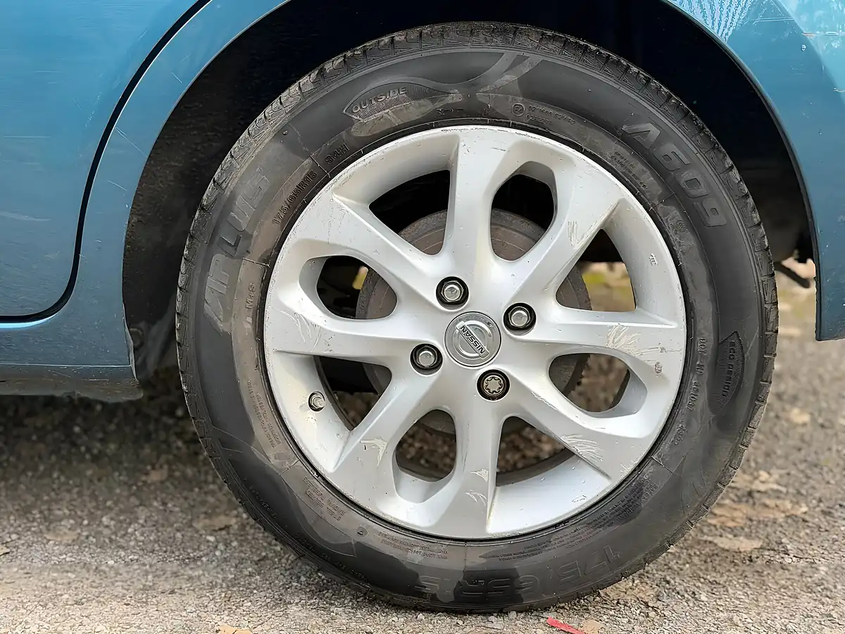 Used 2015 Nissan Micra Acenta Euro 5 5dr Blue - Interior and Exterior details 19