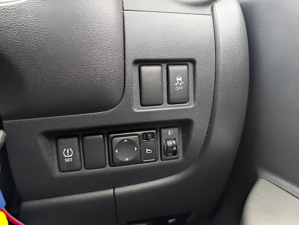 Used 2015 Nissan Micra Acenta Shiraz Red - Interior and Exterior details 20