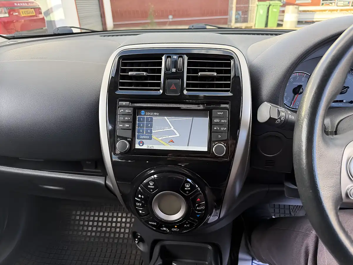 Used 2015 Nissan Micra Acenta Silver - Interior and Exterior details 11