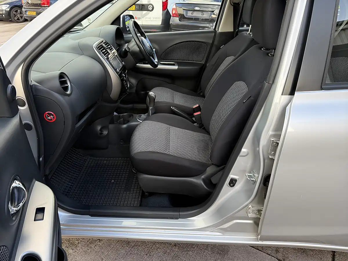Used 2015 Nissan Micra Acenta Silver - Interior and Exterior details 13
