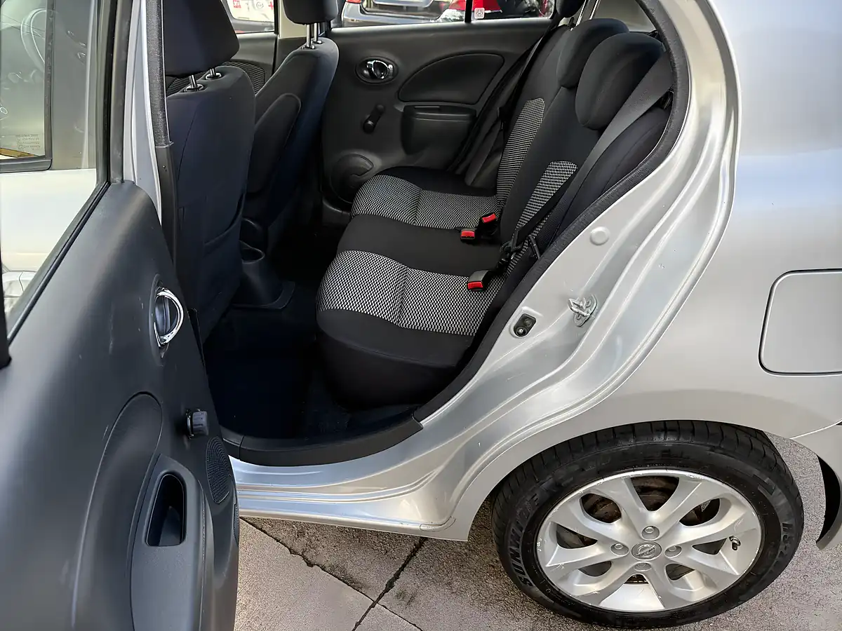 Used 2015 Nissan Micra Acenta Silver - Interior and Exterior details 14