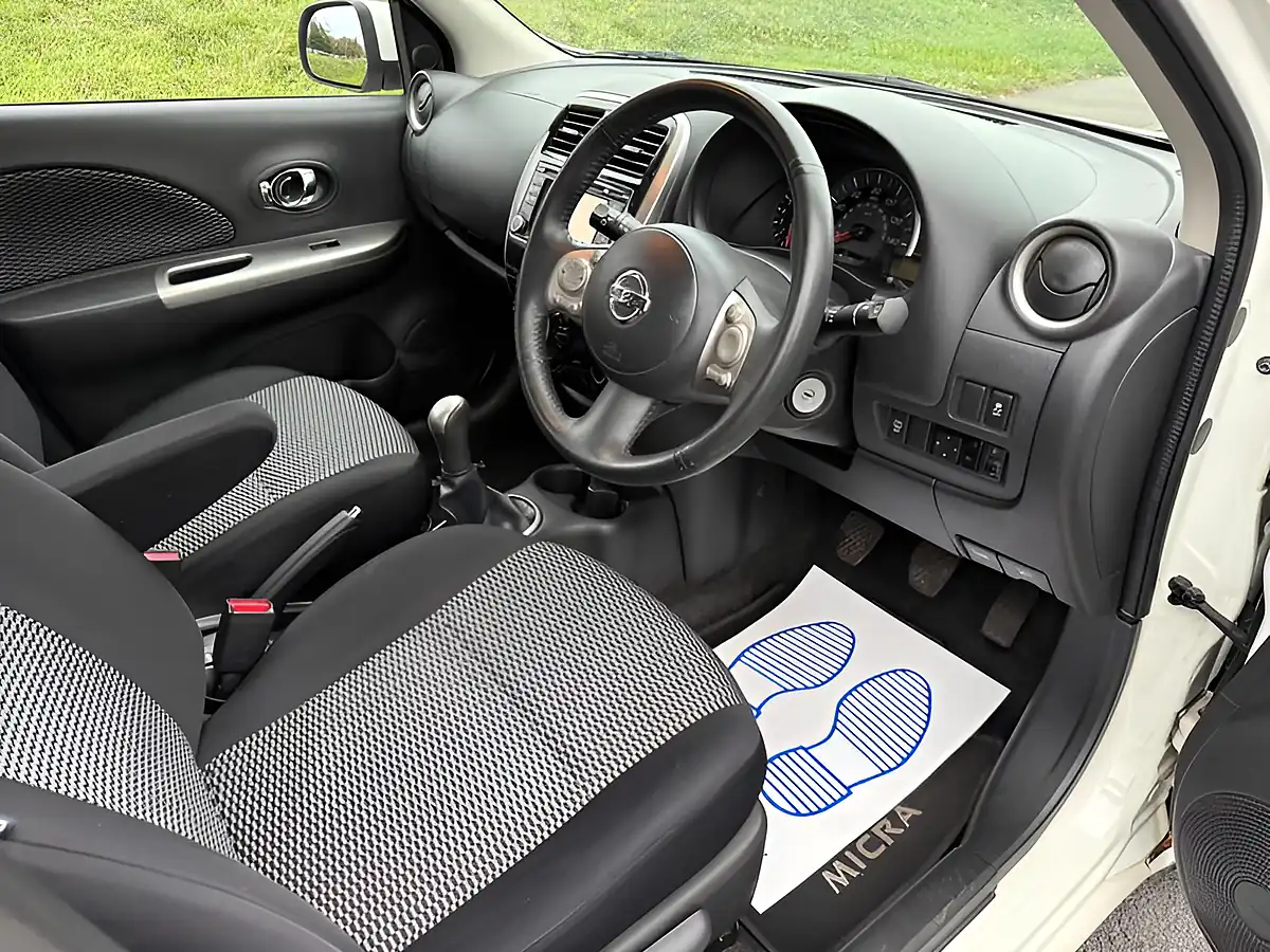 Used 2015 Nissan Micra Acenta White - Interior and Exterior details 15