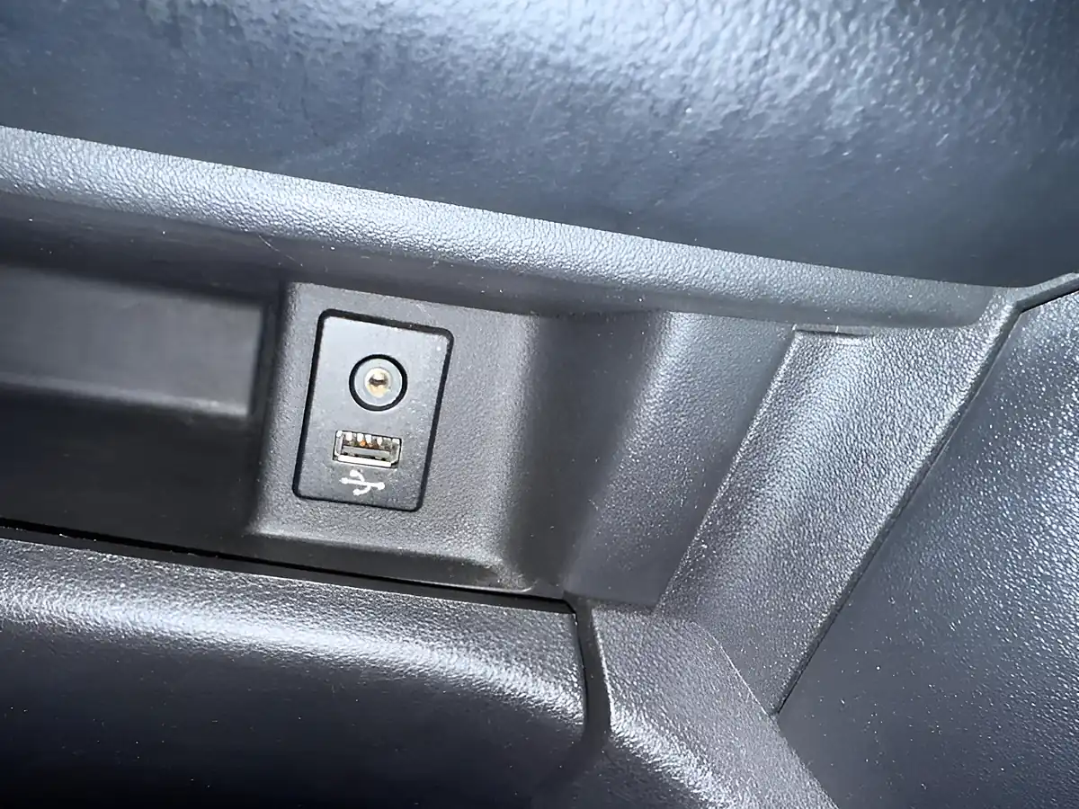 Used 2015 Nissan Micra Acenta White - Interior and Exterior details 20