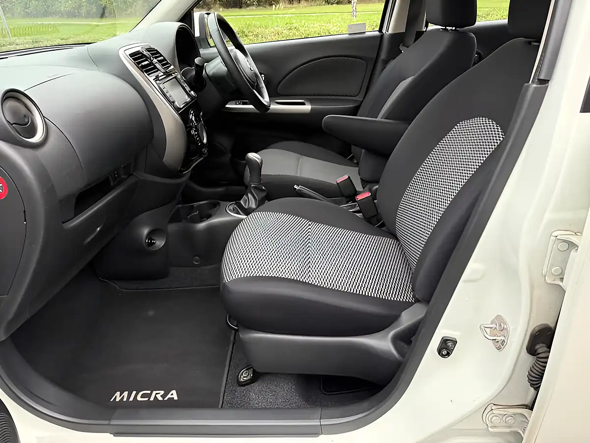 Used 2015 Nissan Micra Acenta White - Interior and Exterior details 8