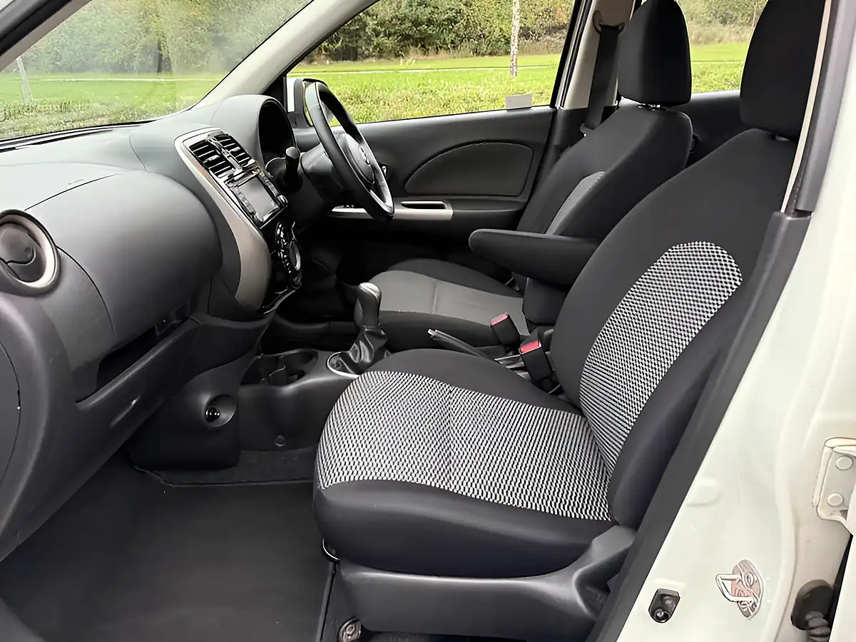 Used 2015 Nissan Micra Acenta White - Interior and Exterior details 9