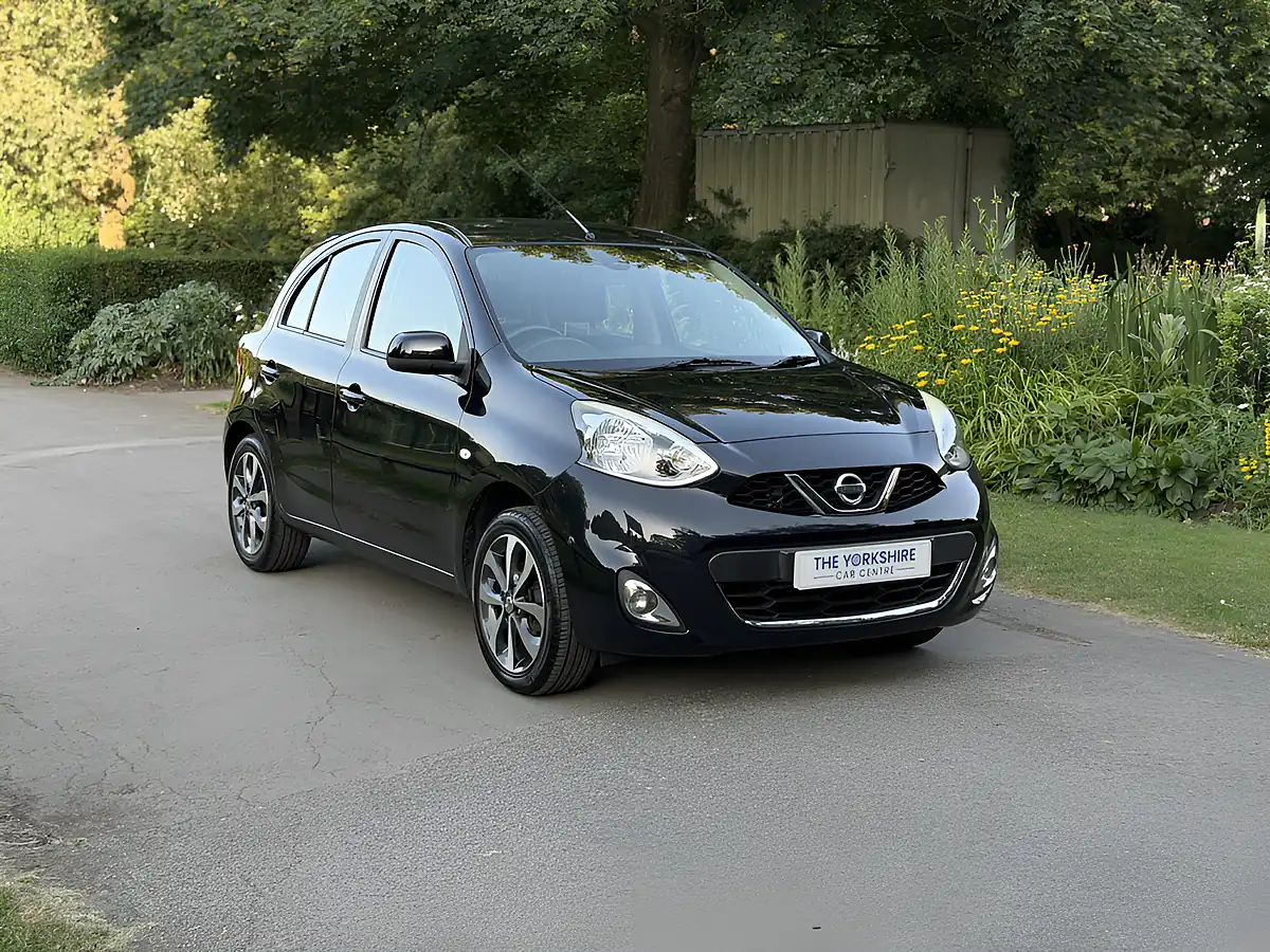 Used 2015 Nissan Micra Tekna Black - Front View