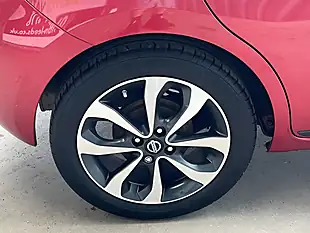 Used 2015 Nissan Micra Tekna Shiraz Red - Interior and Exterior details 20