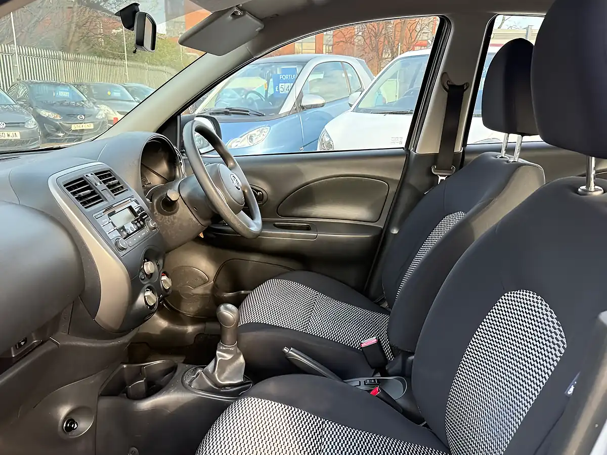 Used 2015 Nissan Micra Vibe Silver - Interior and Exterior details 11
