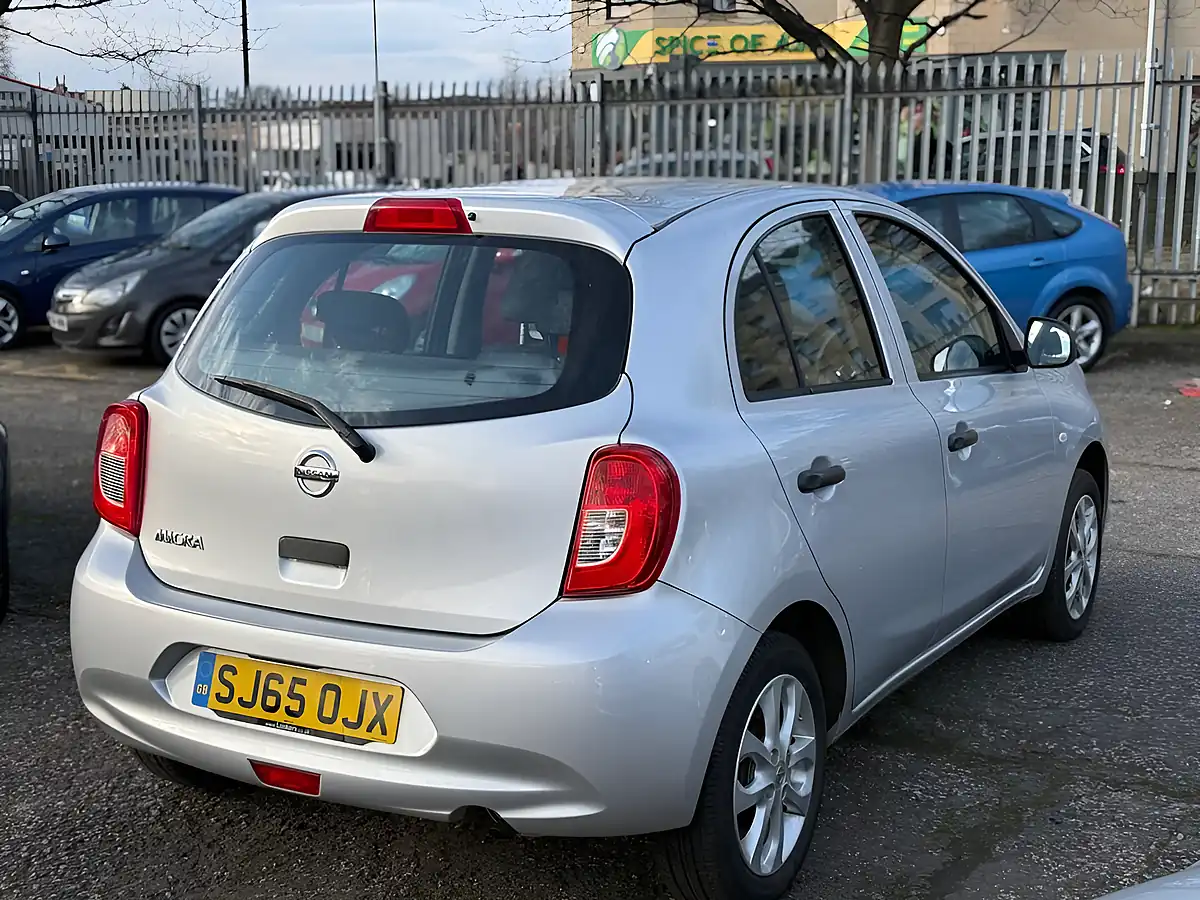 Used 2015 Nissan Micra Vibe Silver - Interior and Exterior details 5
