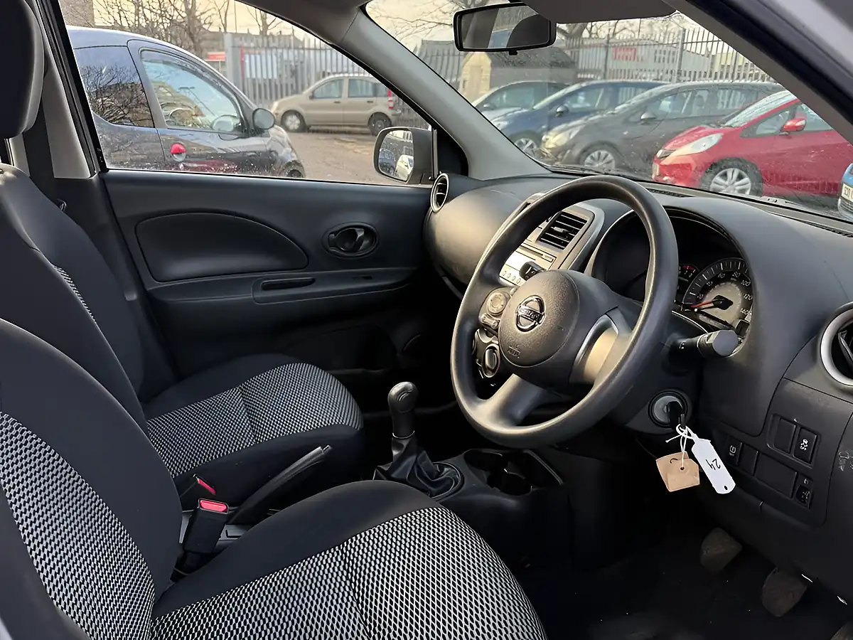 Used 2015 Nissan Micra Vibe Silver - Interior and Exterior details 6