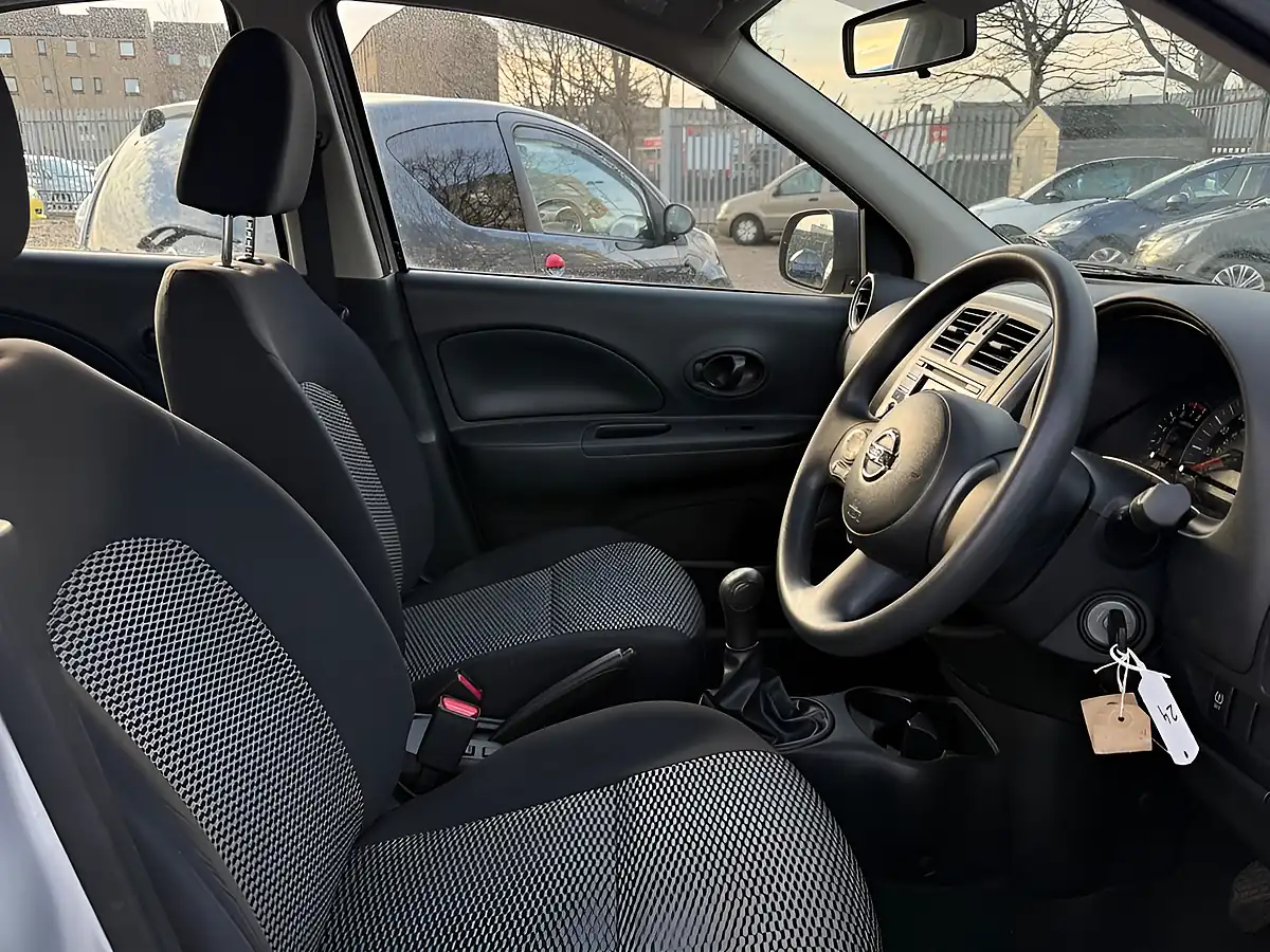 Used 2015 Nissan Micra Vibe Silver - Interior and Exterior details 7