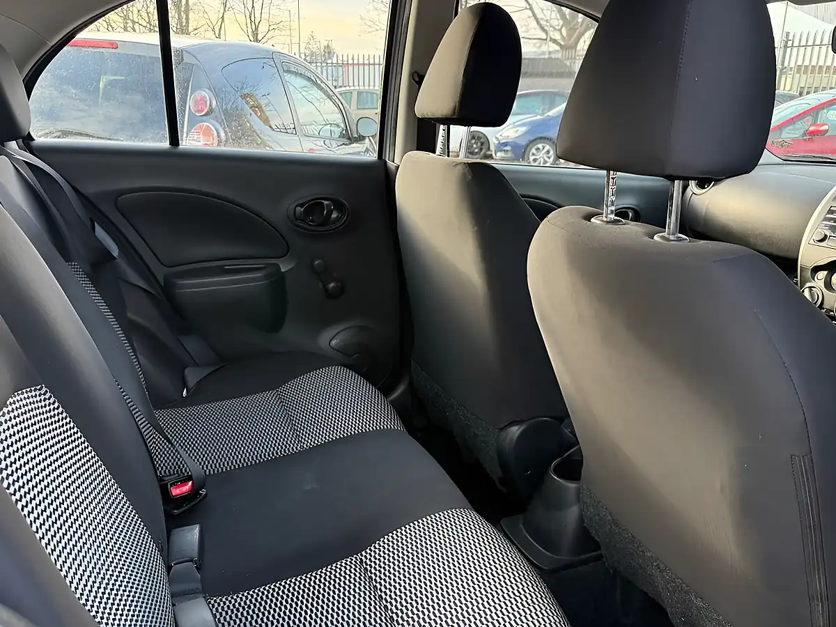 Used 2015 Nissan Micra Vibe Silver - Interior and Exterior details 8