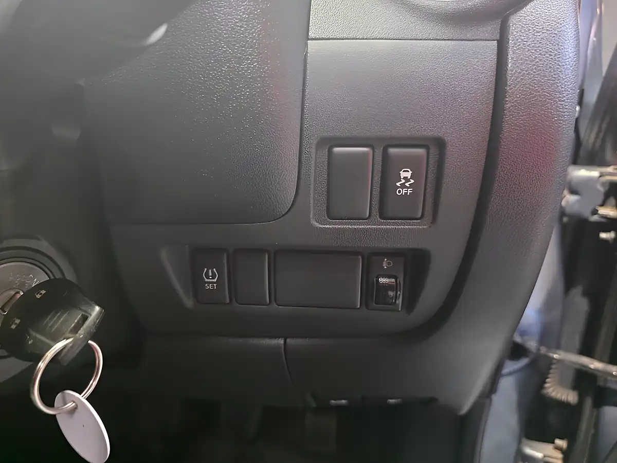 Used 2015 Nissan Micra Visia Grey - Interior and Exterior details 5